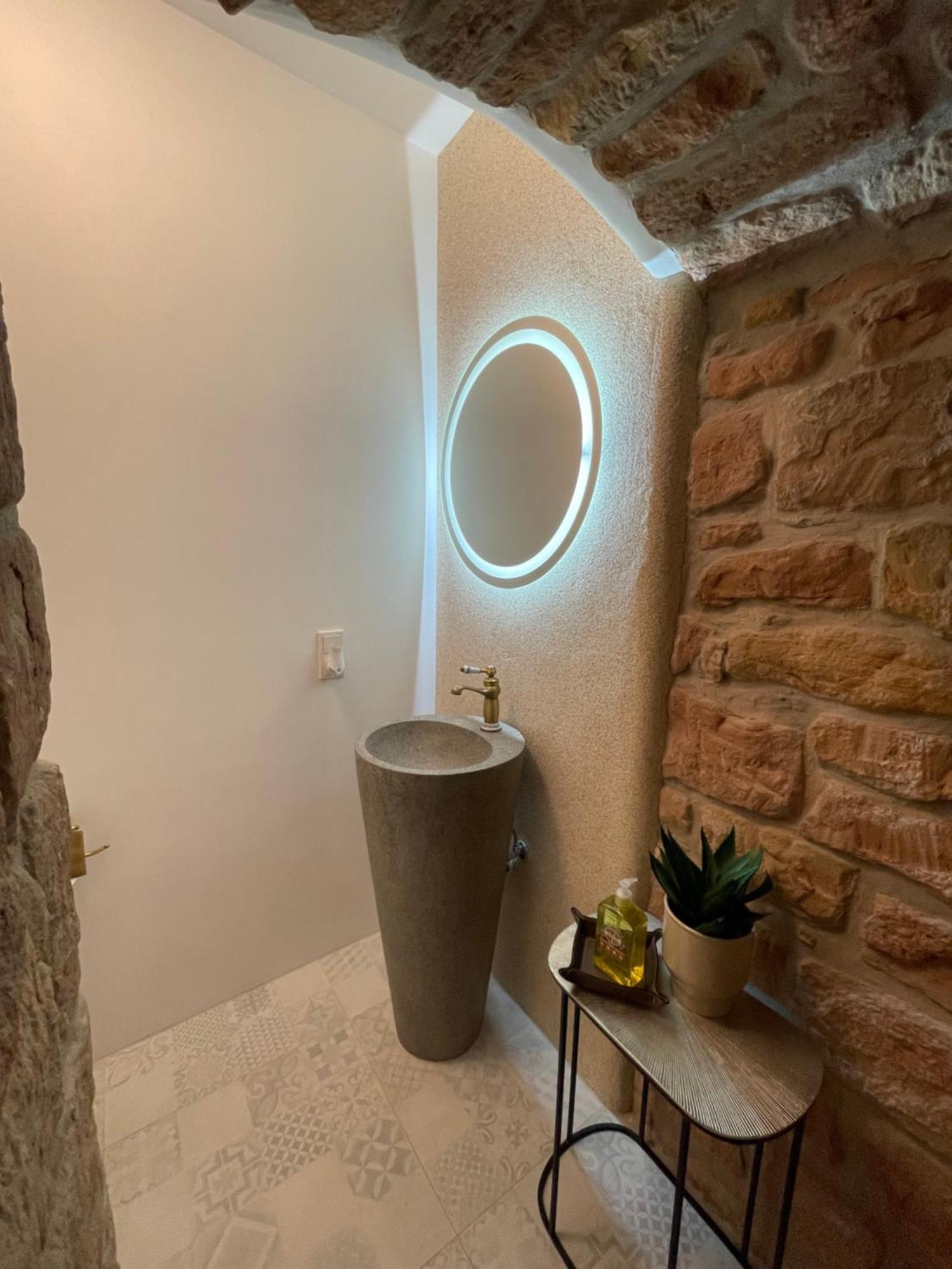 Luxurioese Ferienwohnung Mit Wellness Oase Saarburg Exterior photo