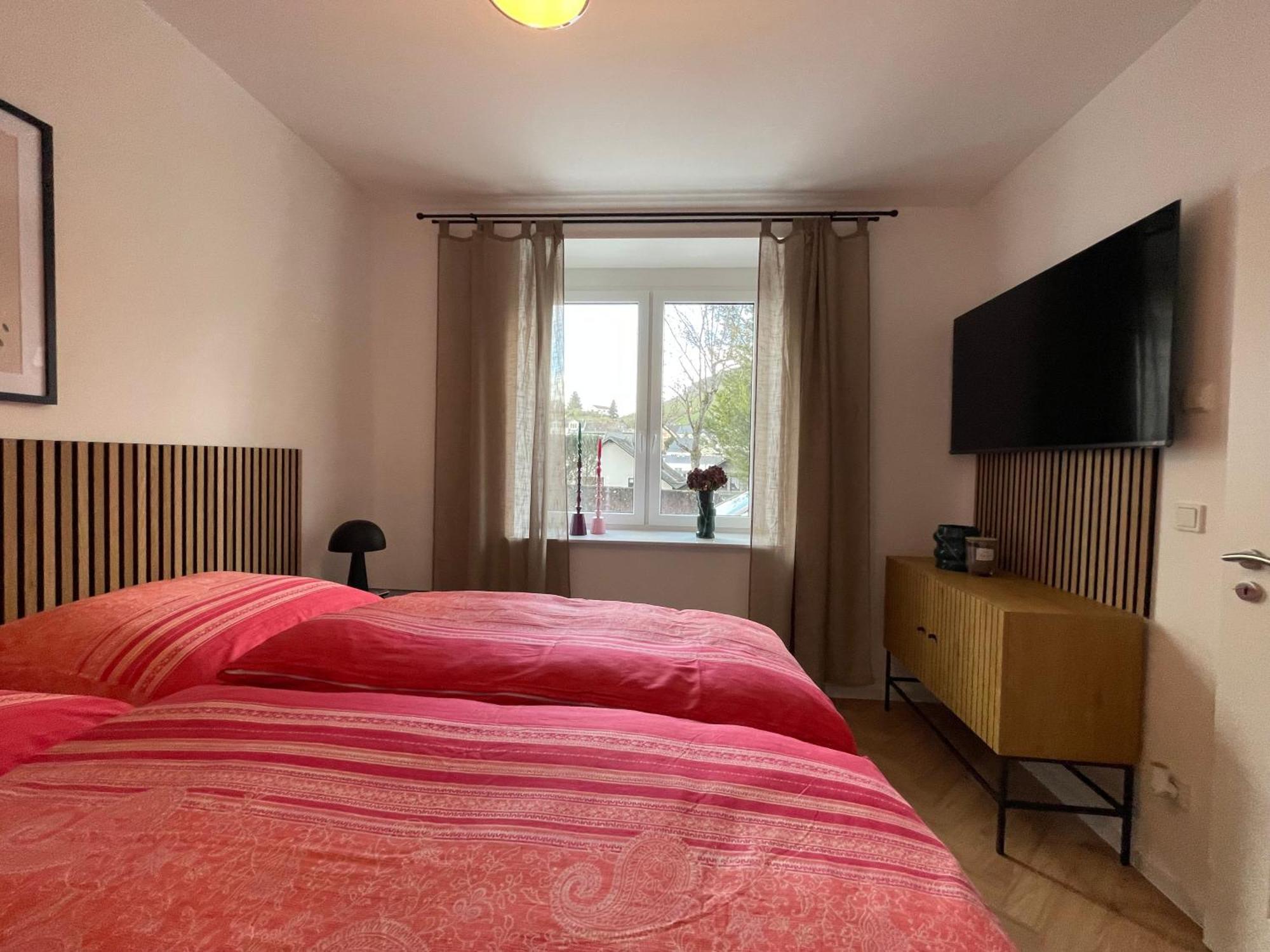 Luxurioese Ferienwohnung Mit Wellness Oase Saarburg Exterior photo