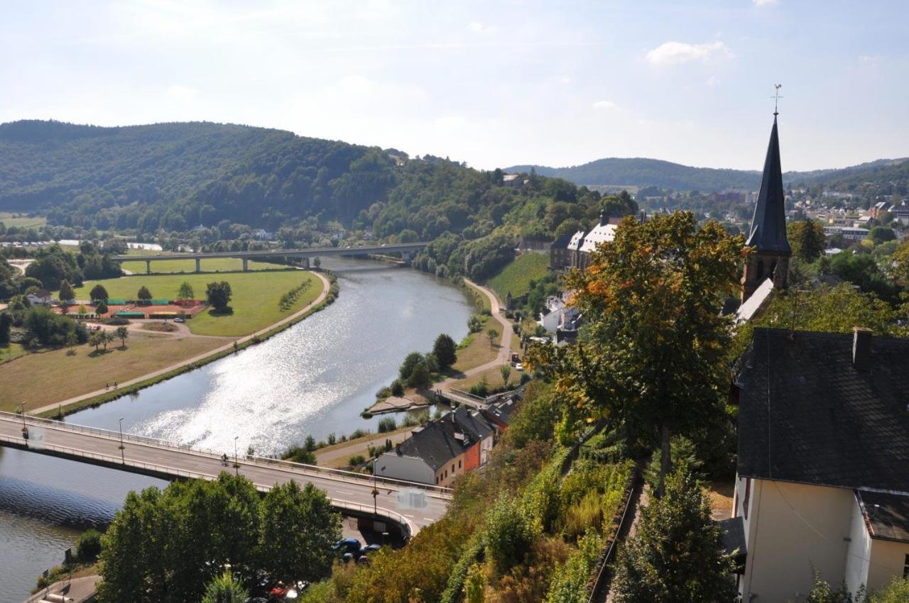 Luxurioese Ferienwohnung Mit Wellness Oase Saarburg Exterior photo