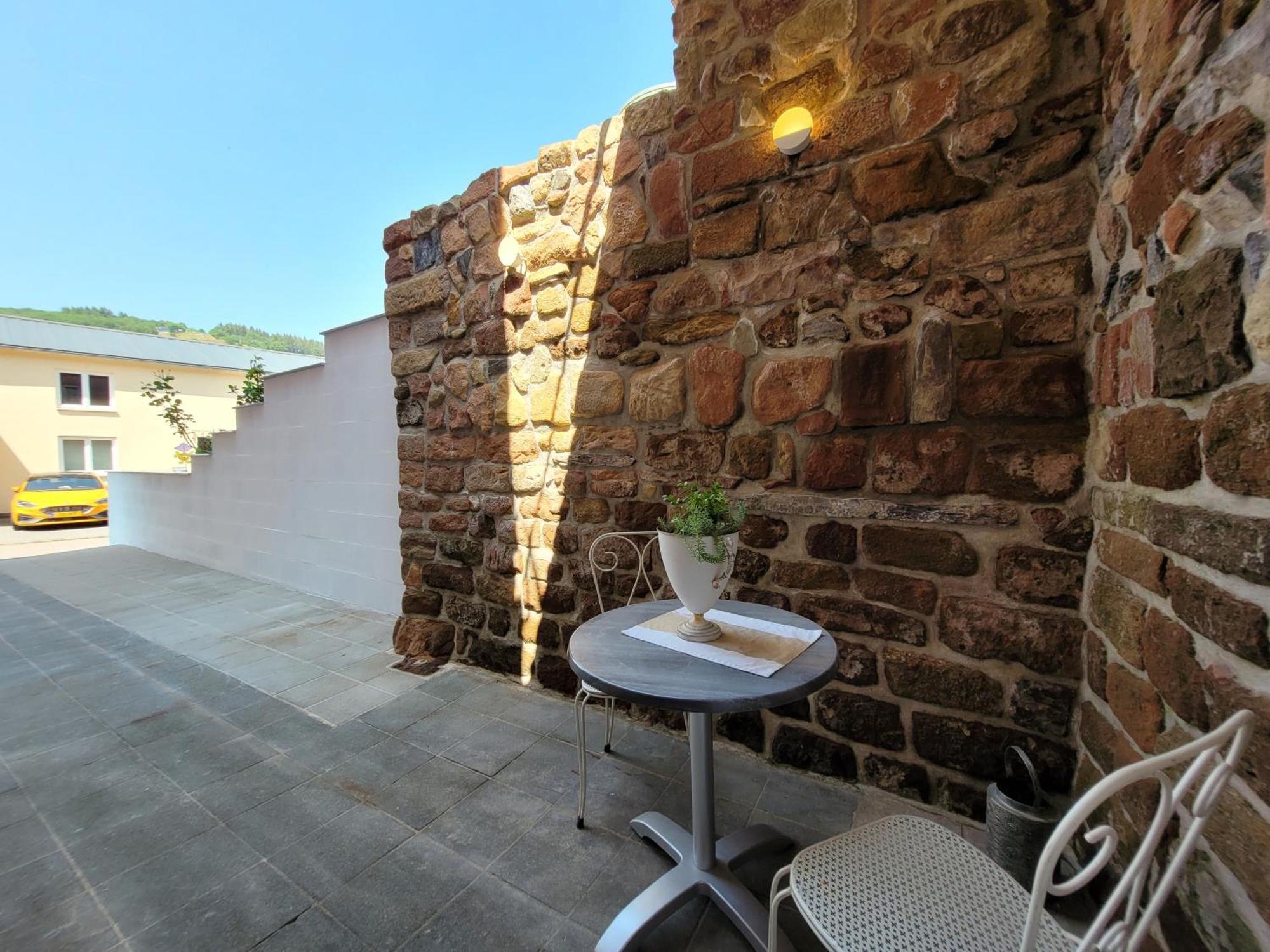 Luxurioese Ferienwohnung Mit Wellness Oase Saarburg Exterior photo